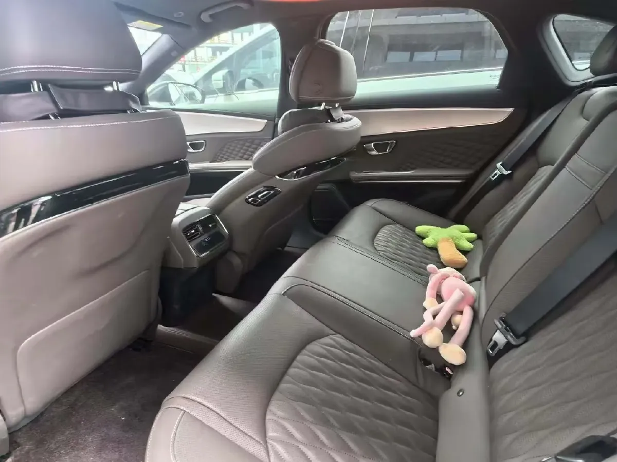 2024 BYD Han BEV 60.48KWH,autocango,china used car exporter,china ev exporter,chinese used car exporter,chinese used ev exporter