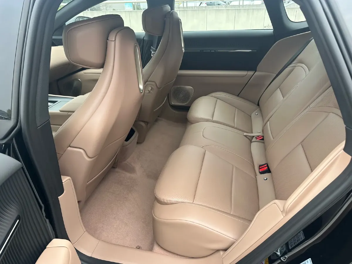 2026 Avatr 12 BEV,autocango,china used car exporter,china ev exporter,chinese used car exporter,chinese used ev exporter