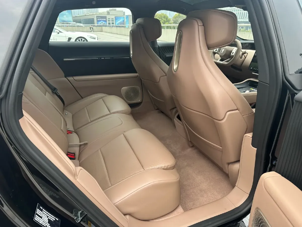 2026 Avatr 12 BEV,autocango,china used car exporter,china ev exporter,chinese used car exporter,chinese used ev exporter