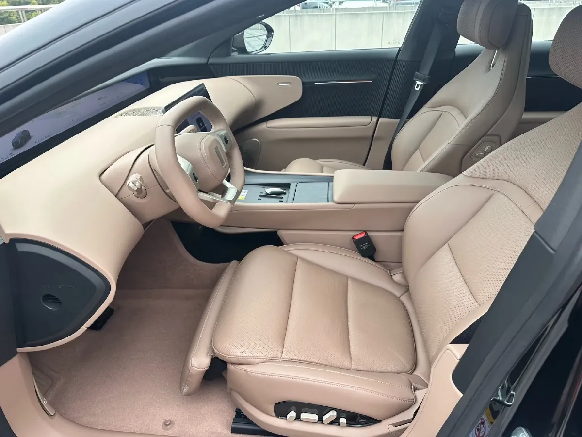 2026 Avatr 12 BEV,autocango,china used car exporter,china ev exporter,chinese used car exporter,chinese used ev exporter