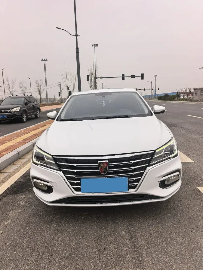 2020 Roewe i5 1.5L 120HP L4 CVT,autocango,china used car exporter,china ev exporter,chinese used car exporter,chinese used ev exporter