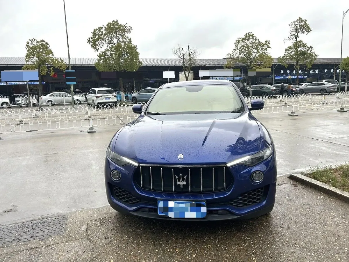 2021 Maserati Levante 3.0T 350HP V6 8AT,autocango,china used car exporter,china ev exporter,chinese used car exporter,chinese used ev exporter