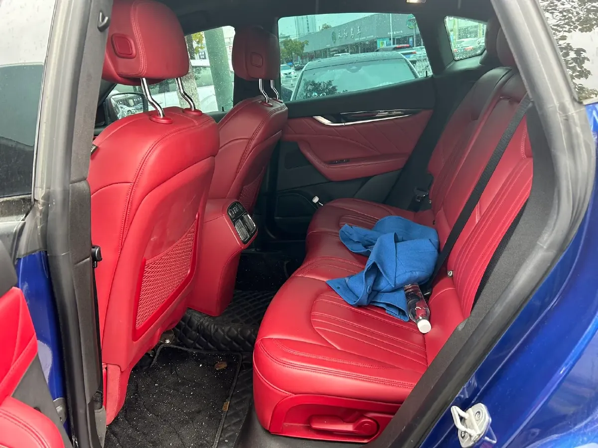 2021 Maserati Levante 3.0T 350HP V6 8AT,autocango,china used car exporter,china ev exporter,chinese used car exporter,chinese used ev exporter