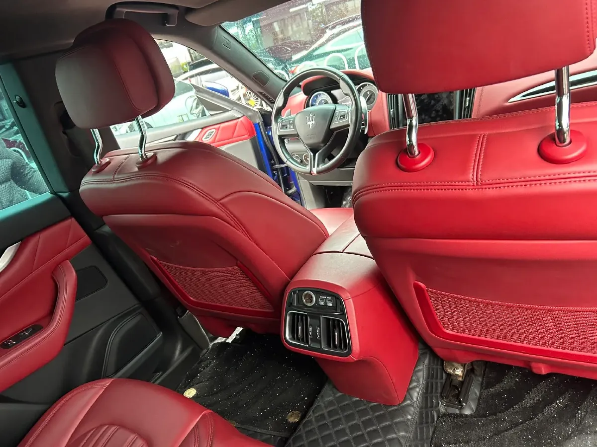 2021 Maserati Levante 3.0T 350HP V6 8AT,autocango,china used car exporter,china ev exporter,chinese used car exporter,chinese used ev exporter