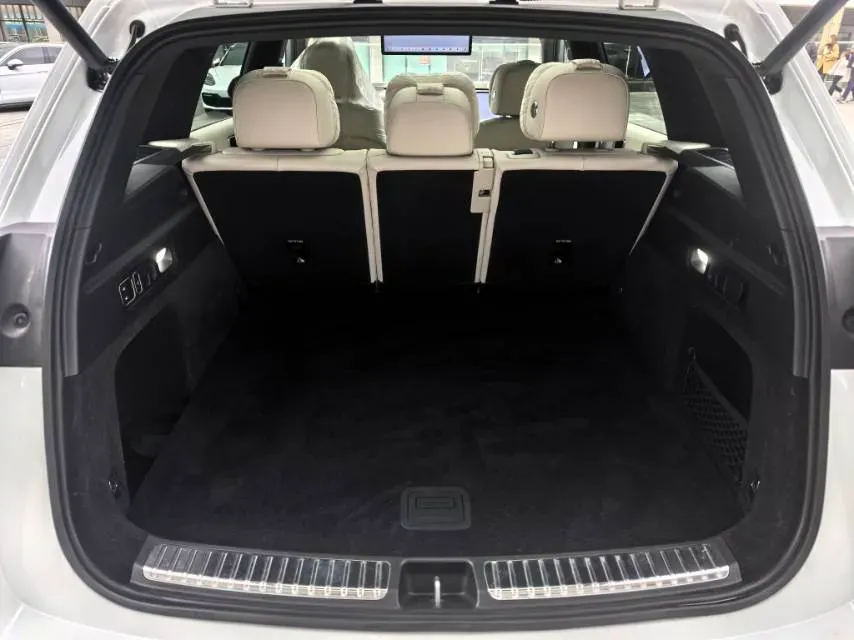 2024 Li L8 Range Extended 154HP REEV 52.3KWH,autocango,china used car exporter,china ev exporter,chinese used car exporter,chinese used ev exporter