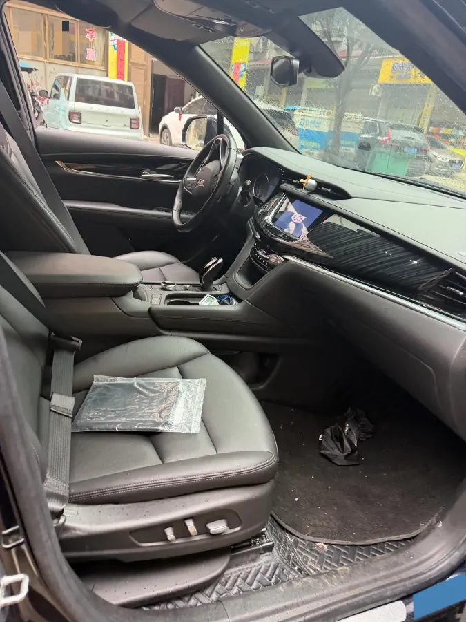 2022 Cadillac XT6 2.0T 237HP L4 9AT,autocango,china used car exporter,china ev exporter,chinese used car exporter,chinese used ev exporter