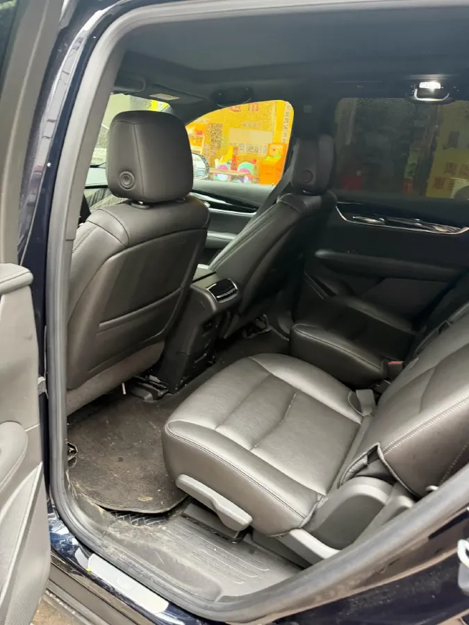 2022 Cadillac XT6 2.0T 237HP L4 9AT,autocango,china used car exporter,china ev exporter,chinese used car exporter,chinese used ev exporter