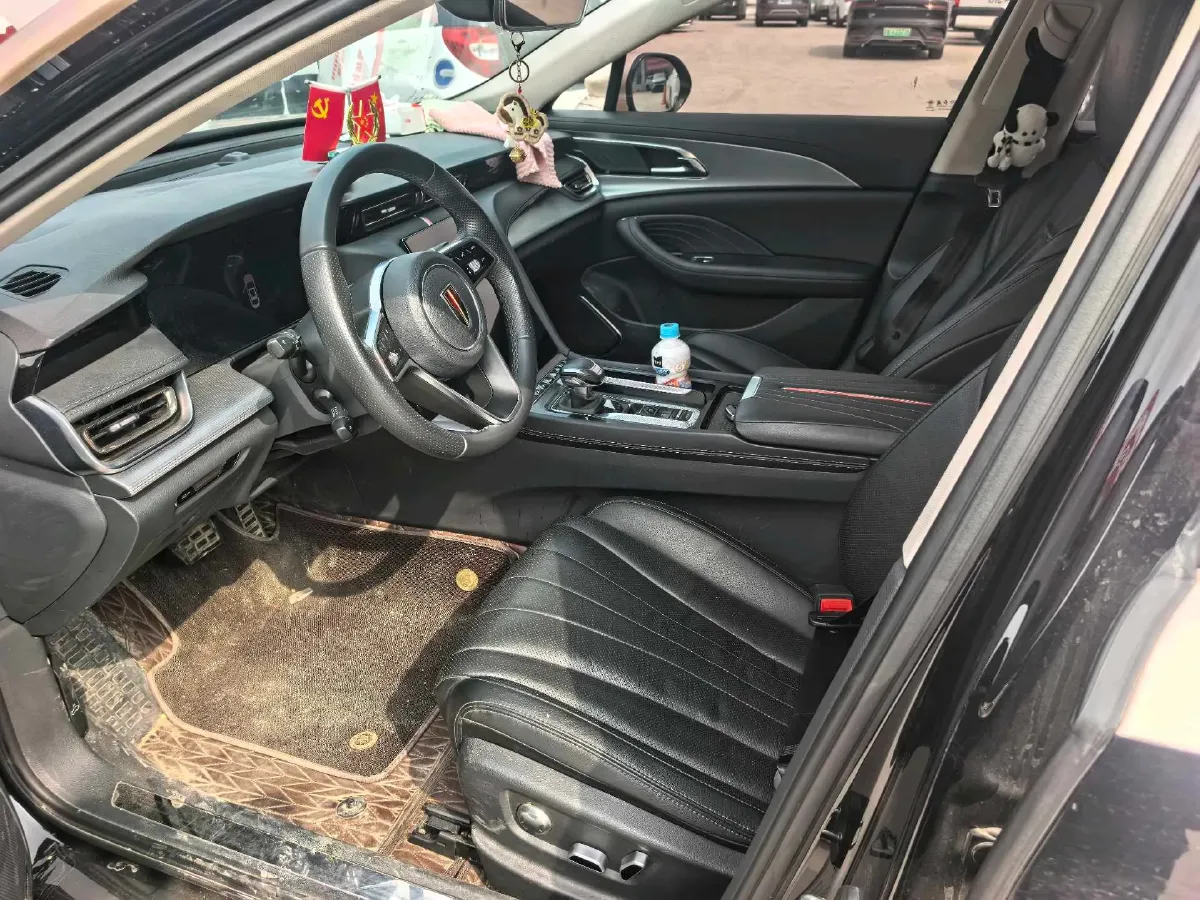 2023 HongQi H5 2.0T 224HP L4 8AT,autocango,china used car exporter,china ev exporter,chinese used car exporter,chinese used ev exporter