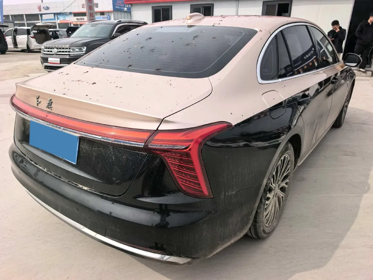 2023 HongQi H5 2.0T 224HP L4 8AT,autocango,china used car exporter,china ev exporter,chinese used car exporter,chinese used ev exporter