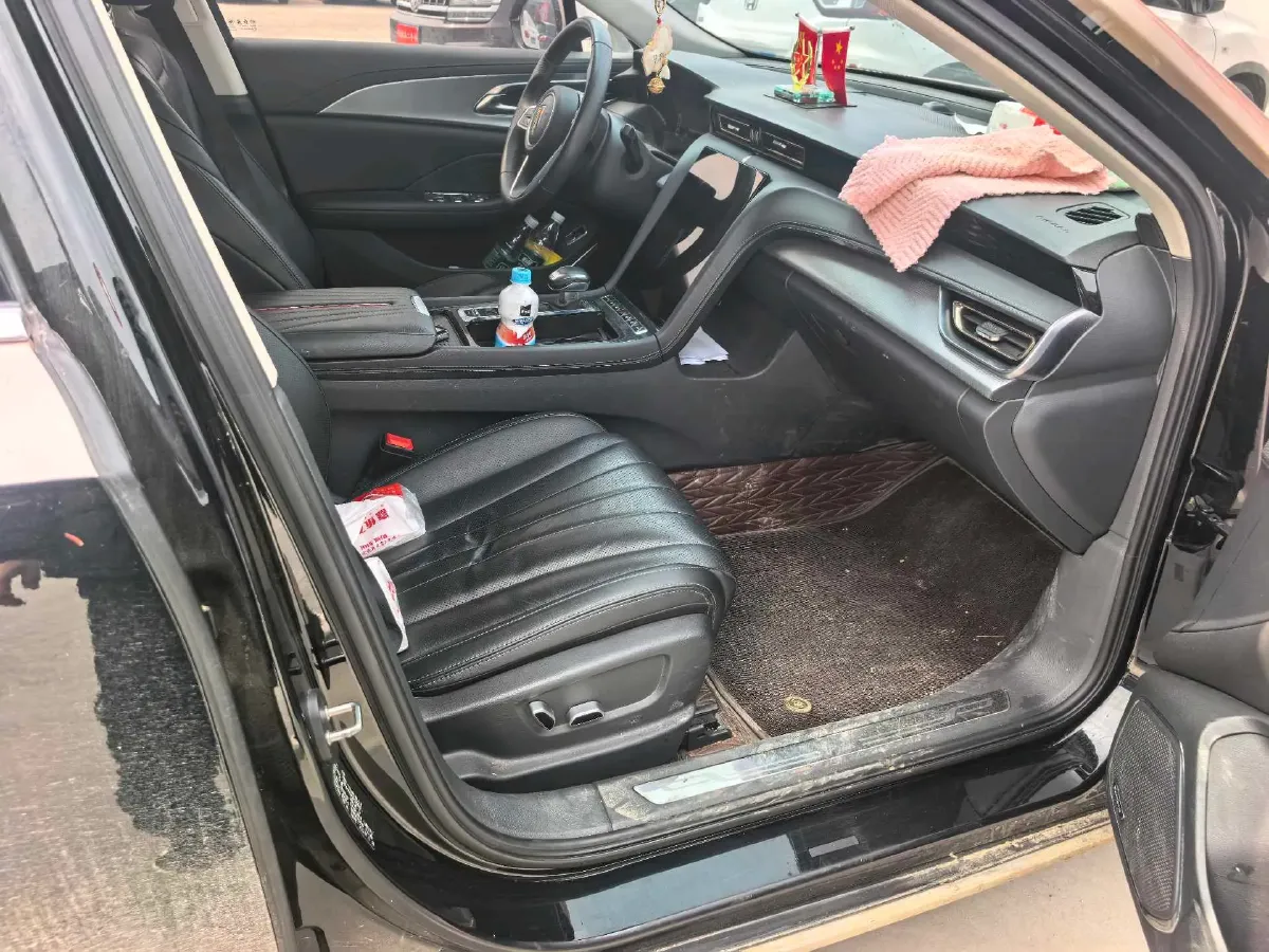 2023 HongQi H5 2.0T 224HP L4 8AT,autocango,china used car exporter,china ev exporter,chinese used car exporter,chinese used ev exporter