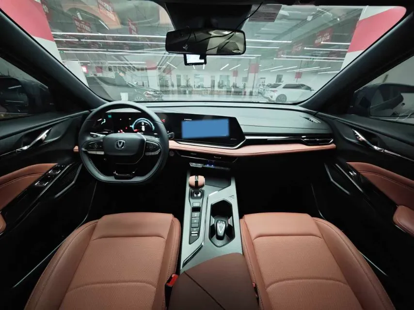 2026 ChangAn X5 PLUS 1.5T 192HP L4 7DCT,autocango,china used car exporter,china ev exporter,chinese used car exporter,chinese used ev exporter