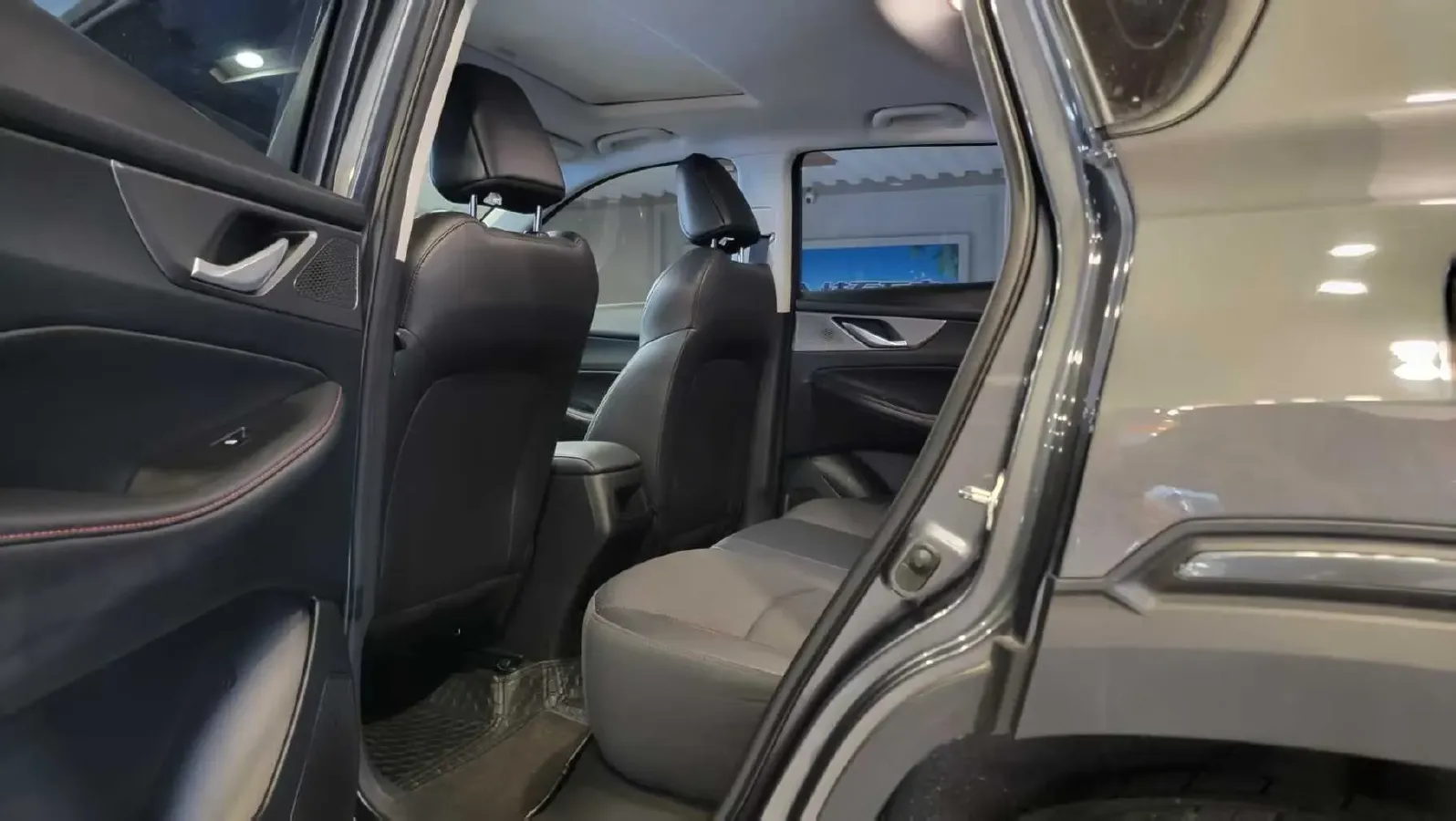 2023 ChangAn CS35 Plus 1.4T 160HP L4 7DCT,autocango,china used car exporter,china ev exporter,chinese used car exporter,chinese used ev exporter