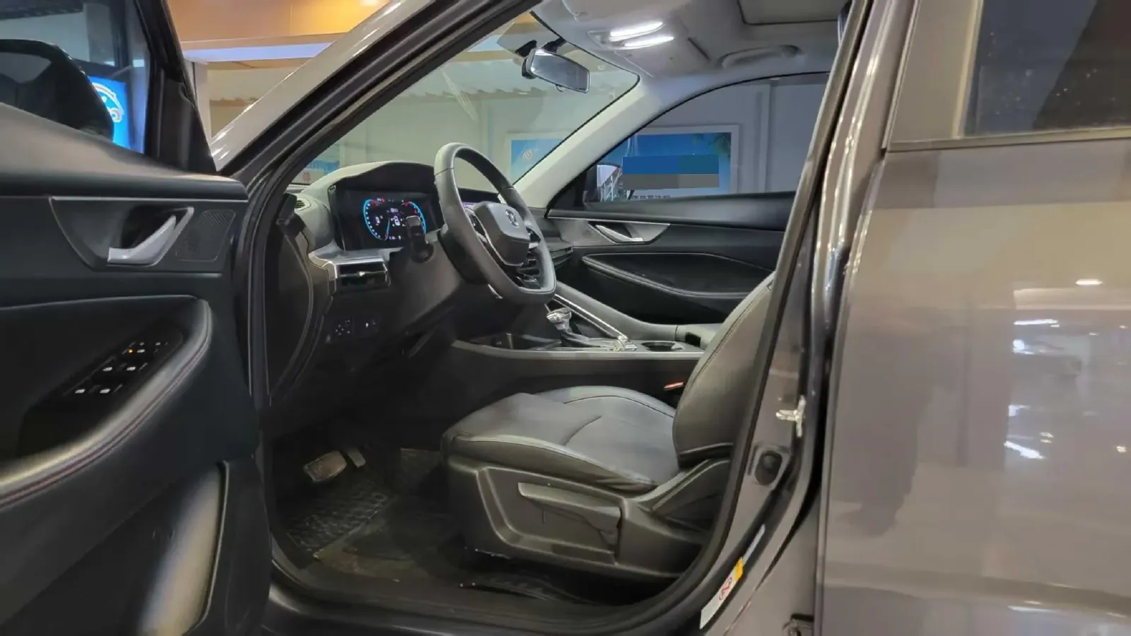 2023 ChangAn CS35 Plus 1.4T 160HP L4 7DCT,autocango,china used car exporter,china ev exporter,chinese used car exporter,chinese used ev exporter