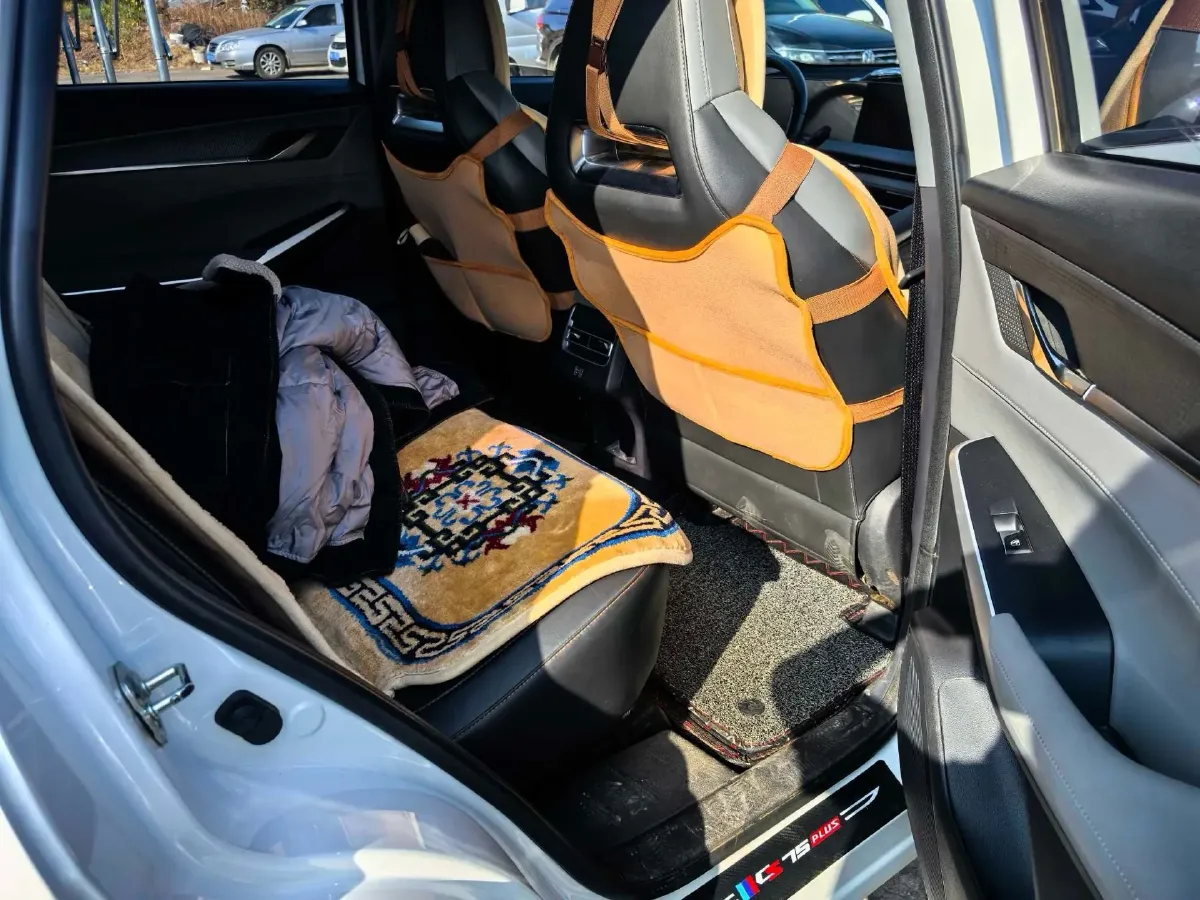 2022 ChangAn CS75 Plus 1.5T 188HP L4 8AT,autocango,china used car exporter,china ev exporter,chinese used car exporter,chinese used ev exporter