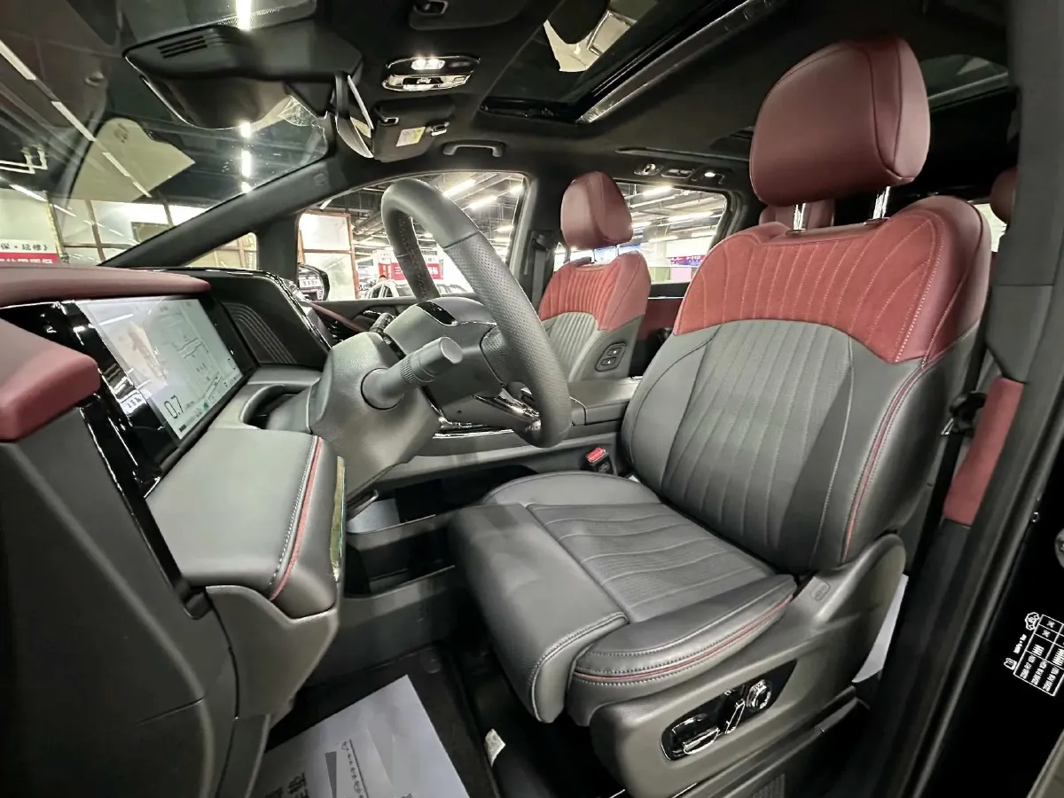 2024 GAC Trumpchi M8 2.0T 252HP L4 8AT,autocango,china used car exporter,china ev exporter,chinese used car exporter,chinese used ev exporter