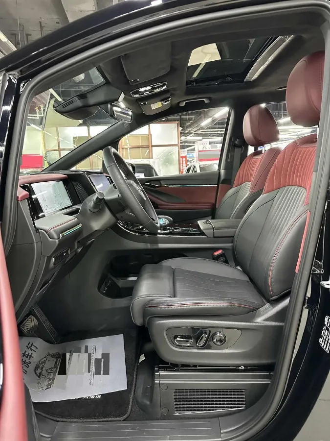 2024 GAC Trumpchi M8 2.0T 252HP L4 8AT,autocango,china used car exporter,china ev exporter,chinese used car exporter,chinese used ev exporter