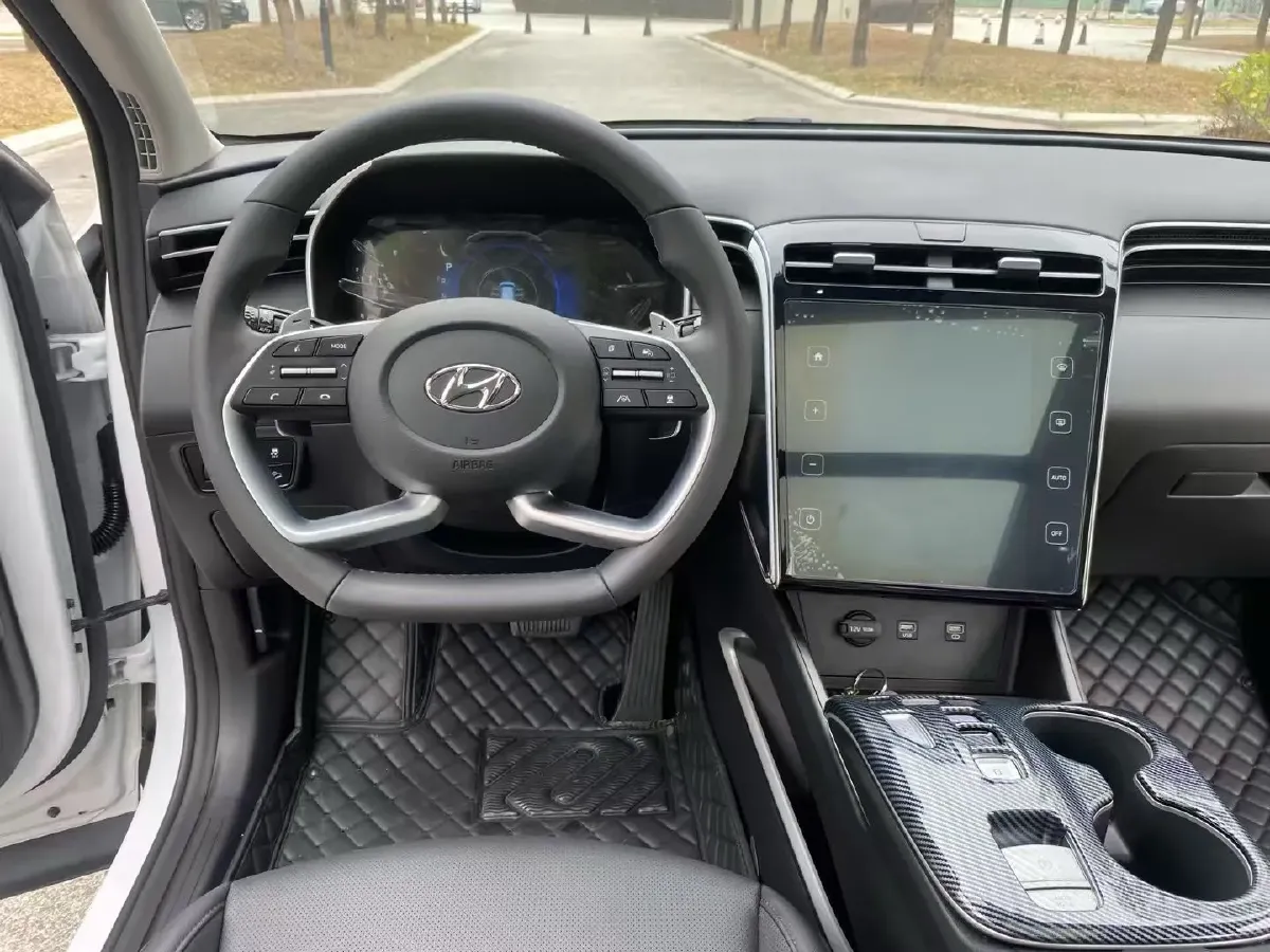 2023 Hyundai Tucson 1.5T 200HP L4 8AT,autocango,china used car exporter,china ev exporter,chinese used car exporter,chinese used ev exporter