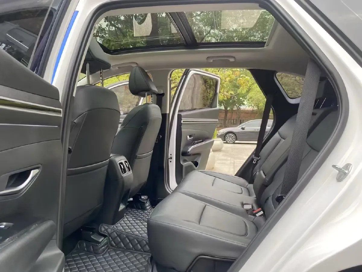 2023 Hyundai Tucson 1.5T 200HP L4 8AT,autocango,china used car exporter,china ev exporter,chinese used car exporter,chinese used ev exporter