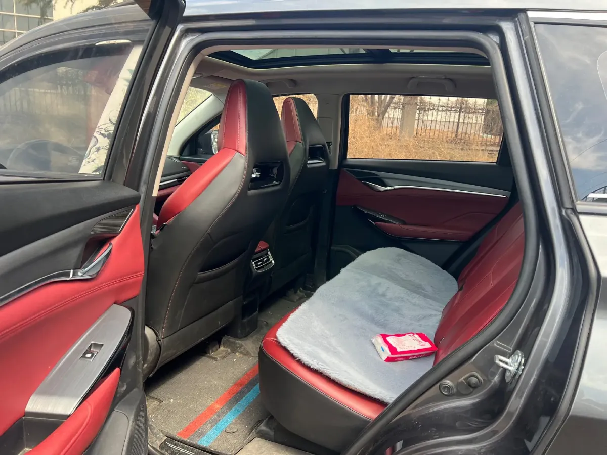 2022 ChangAn CS75 Plus 2.0T 233HP L4 8AT,autocango,china used car exporter,china ev exporter,chinese used car exporter,chinese used ev exporter