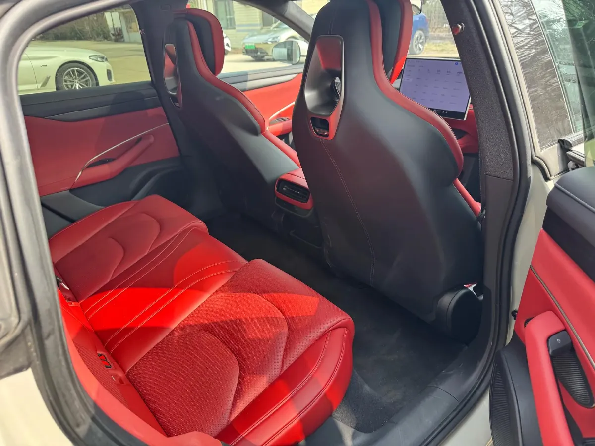 2024 MI SU7 BEV 73.6KWH,autocango,china used car exporter,china ev exporter,chinese used car exporter,chinese used ev exporter