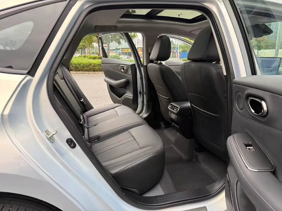 2024 ChangAn LanTuoZhe 2.0T 233HP L4 8AT,autocango,china used car exporter,china ev exporter,chinese used car exporter,chinese used ev exporter