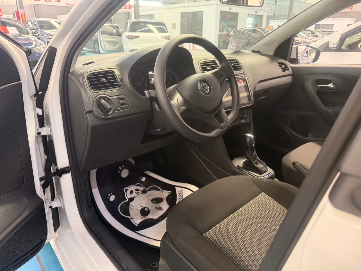 2016 Volkswagen Polo 1.4L 90HP L4 6AT,autocango,china used car exporter,china ev exporter,chinese used car exporter,chinese used ev exporter