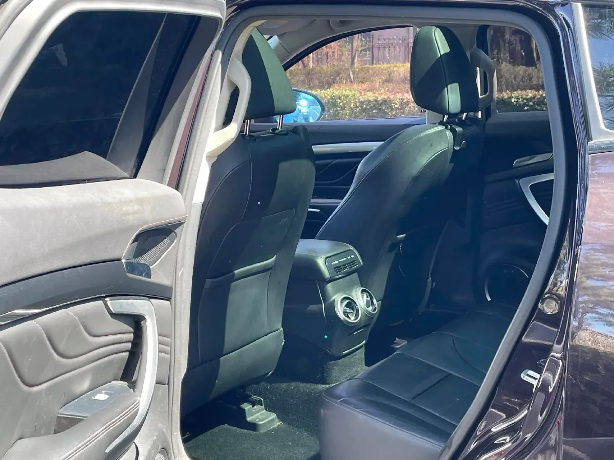 2017 WEY VV7 2.0T 234HP L4 7DCT,autocango,china used car exporter,china ev exporter,chinese used car exporter,chinese used ev exporter