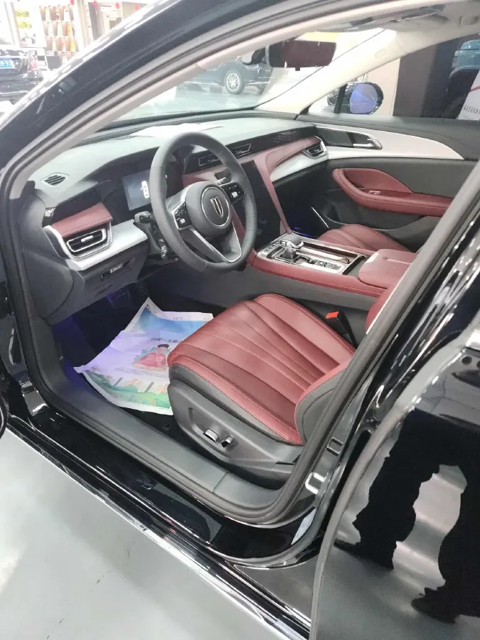 2025 HongQi H5 1.5T 169HP L4 7DCT,autocango,china used car exporter,china ev exporter,chinese used car exporter,chinese used ev exporter