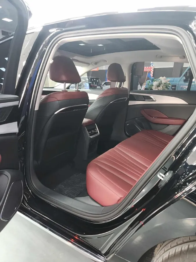2025 HongQi H5 1.5T 169HP L4 7DCT,autocango,china used car exporter,china ev exporter,chinese used car exporter,chinese used ev exporter
