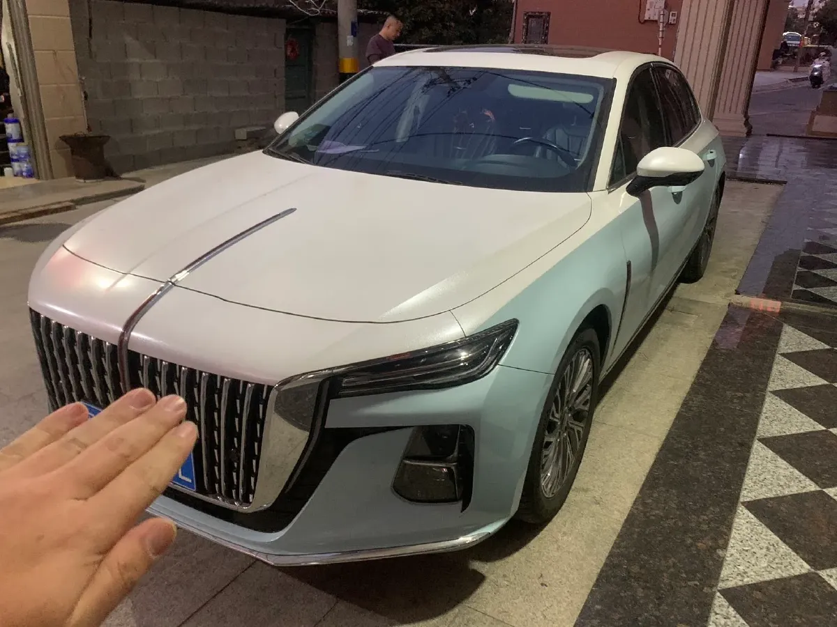 2023 HongQi H5 2.0T 224HP L4 8AT,autocango,china used car exporter,china ev exporter,chinese used car exporter,chinese used ev exporter