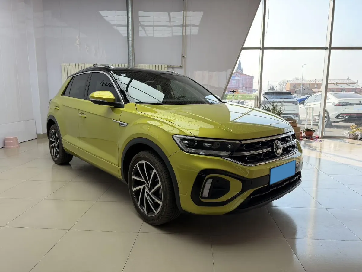 2023 Volkswagen T-Roc 1.5T 160HP L4 7DCT,autocango,china used car exporter,china ev exporter,chinese used car exporter,chinese used ev exporter