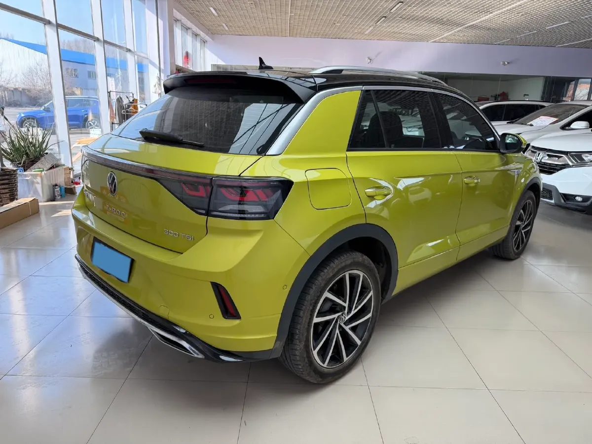 2023 Volkswagen T-Roc 1.5T 160HP L4 7DCT,autocango,china used car exporter,china ev exporter,chinese used car exporter,chinese used ev exporter
