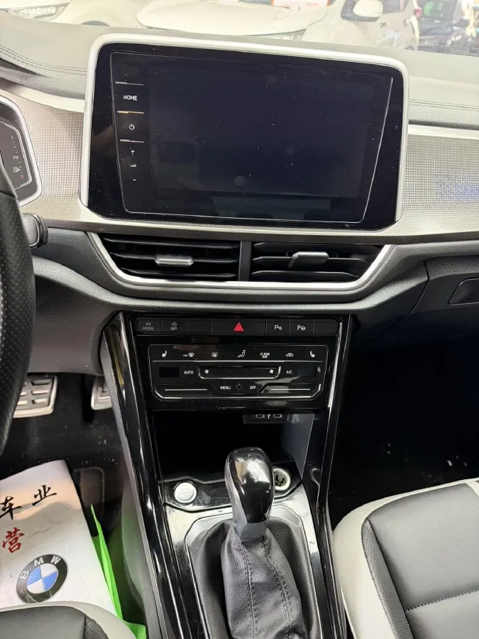 2023 Volkswagen T-Roc 1.5T 160HP L4 7DCT,autocango,china used car exporter,china ev exporter,chinese used car exporter,chinese used ev exporter