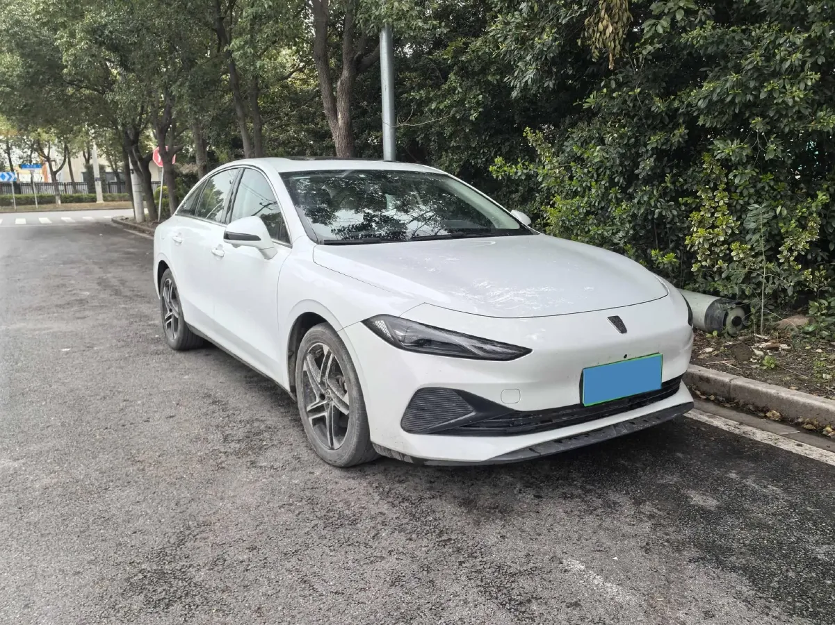 2023 Roewe D7 1.5L 112HP L4 1DHT PHEV 21.4KWH,autocango,china used car exporter,china ev exporter,chinese used car exporter,chinese used ev exporter