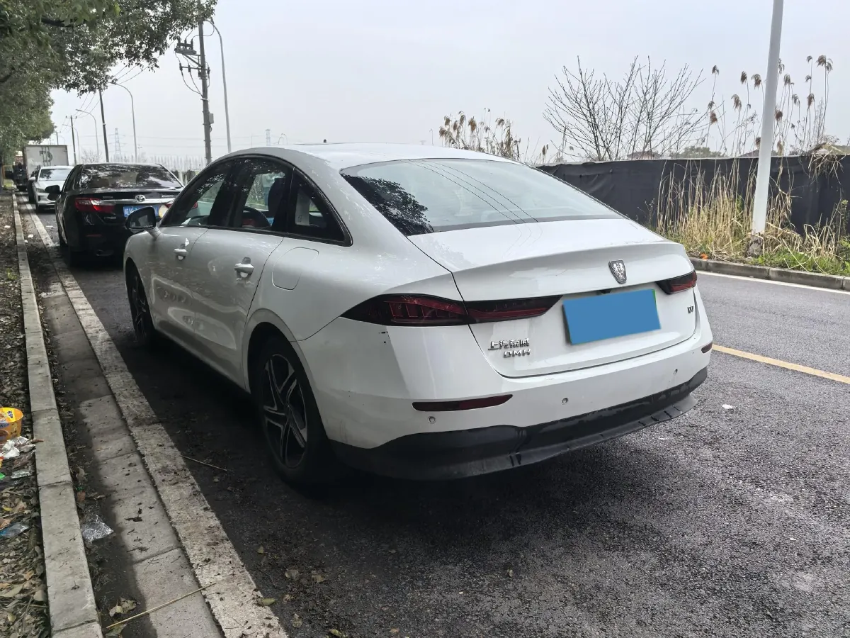 2023 Roewe D7 1.5L 112HP L4 1DHT PHEV 21.4KWH,autocango,china used car exporter,china ev exporter,chinese used car exporter,chinese used ev exporter