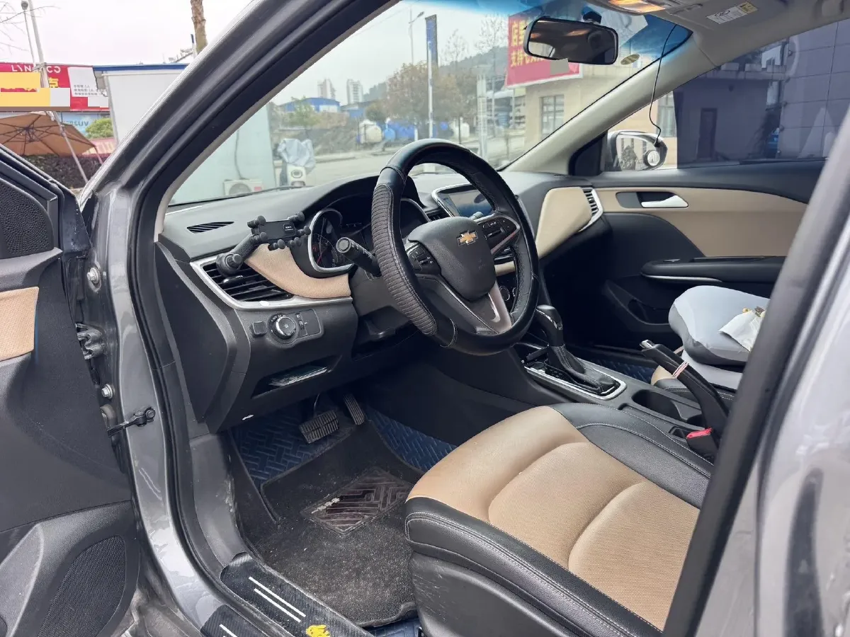 2022 Chevrolet Monza 1.5L 113HP L4 6AT,autocango,china used car exporter,china ev exporter,chinese used car exporter,chinese used ev exporter