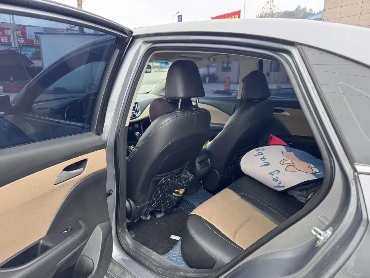 2022 Chevrolet Monza 1.5L 113HP L4 6AT,autocango,china used car exporter,china ev exporter,chinese used car exporter,chinese used ev exporter