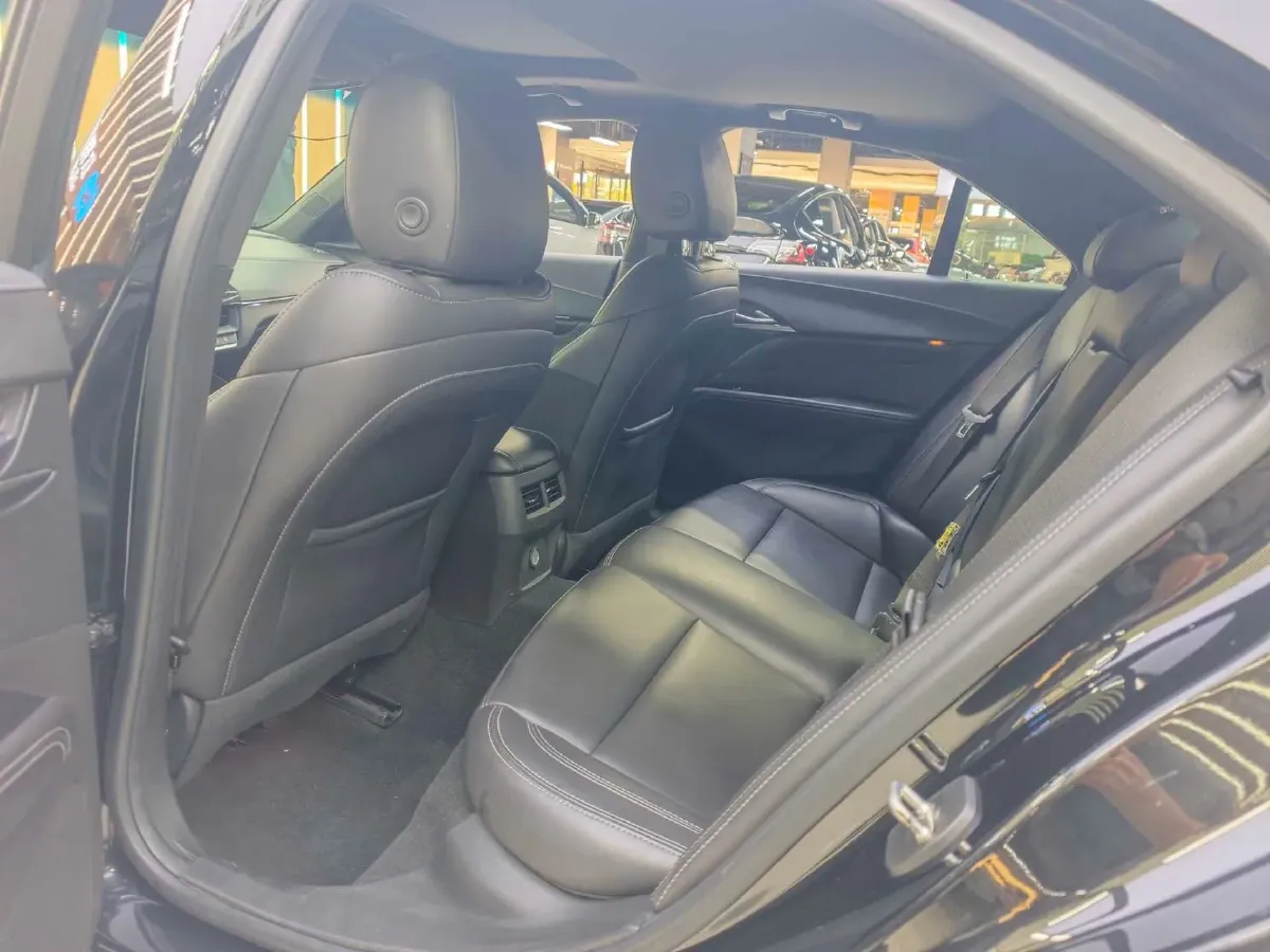 2022 Cadillac CT4 2.0T 237HP L4 8AT,autocango,china used car exporter,china ev exporter,chinese used car exporter,chinese used ev exporter