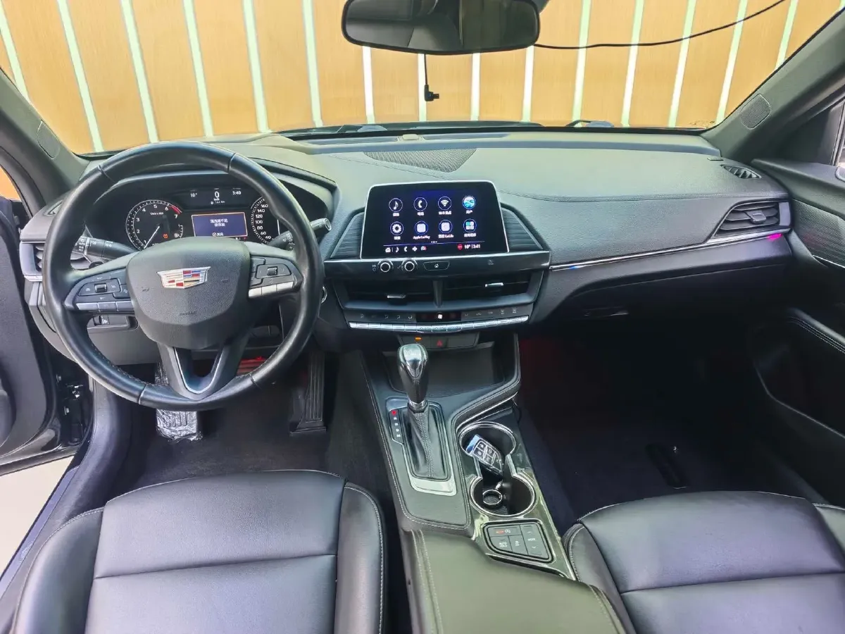 2022 Cadillac CT4 2.0T 237HP L4 8AT,autocango,china used car exporter,china ev exporter,chinese used car exporter,chinese used ev exporter