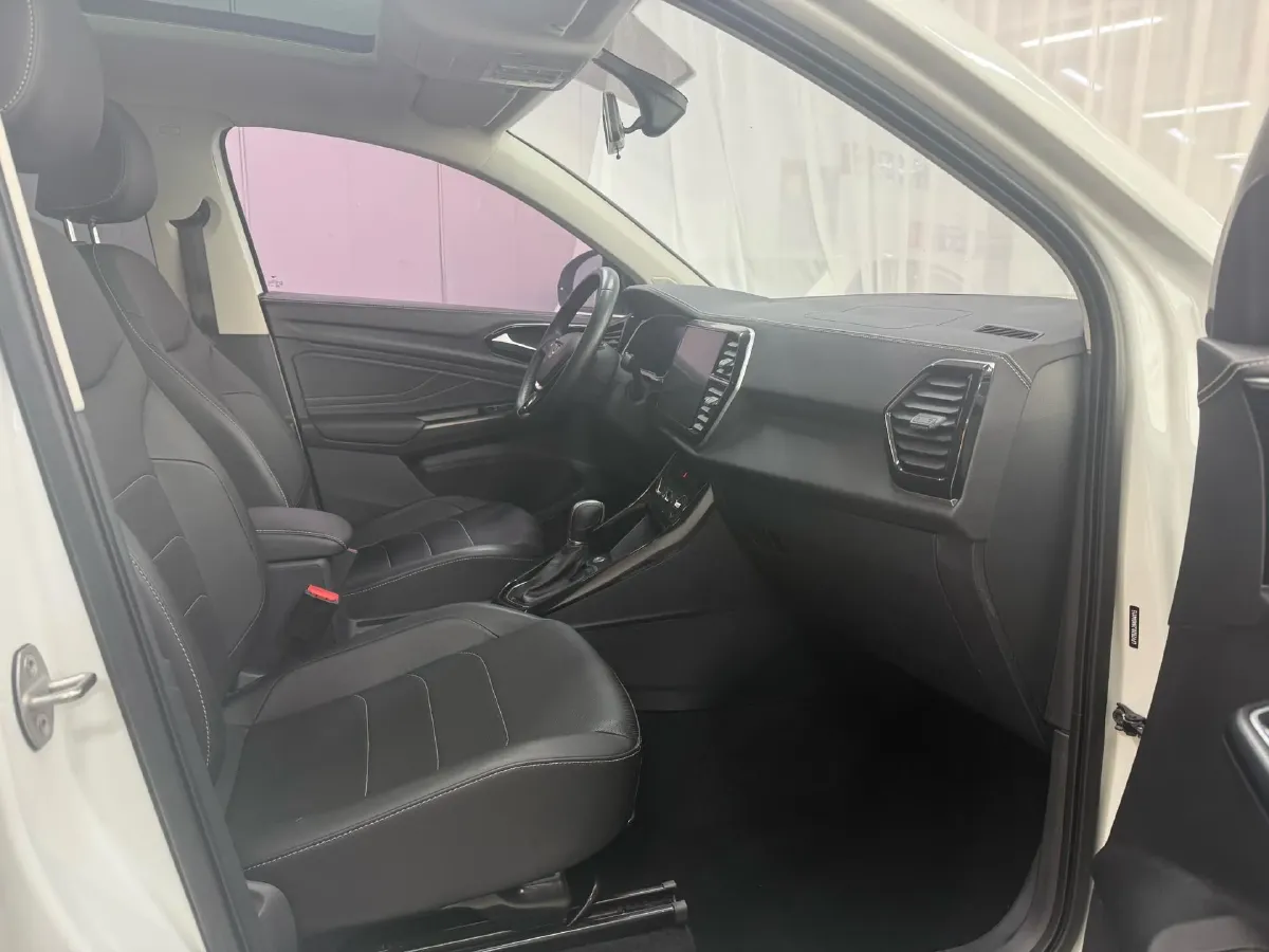 2022 Jetta VS7 1.4T 150HP L4 6AT,autocango,china used car exporter,china ev exporter,chinese used car exporter,chinese used ev exporter