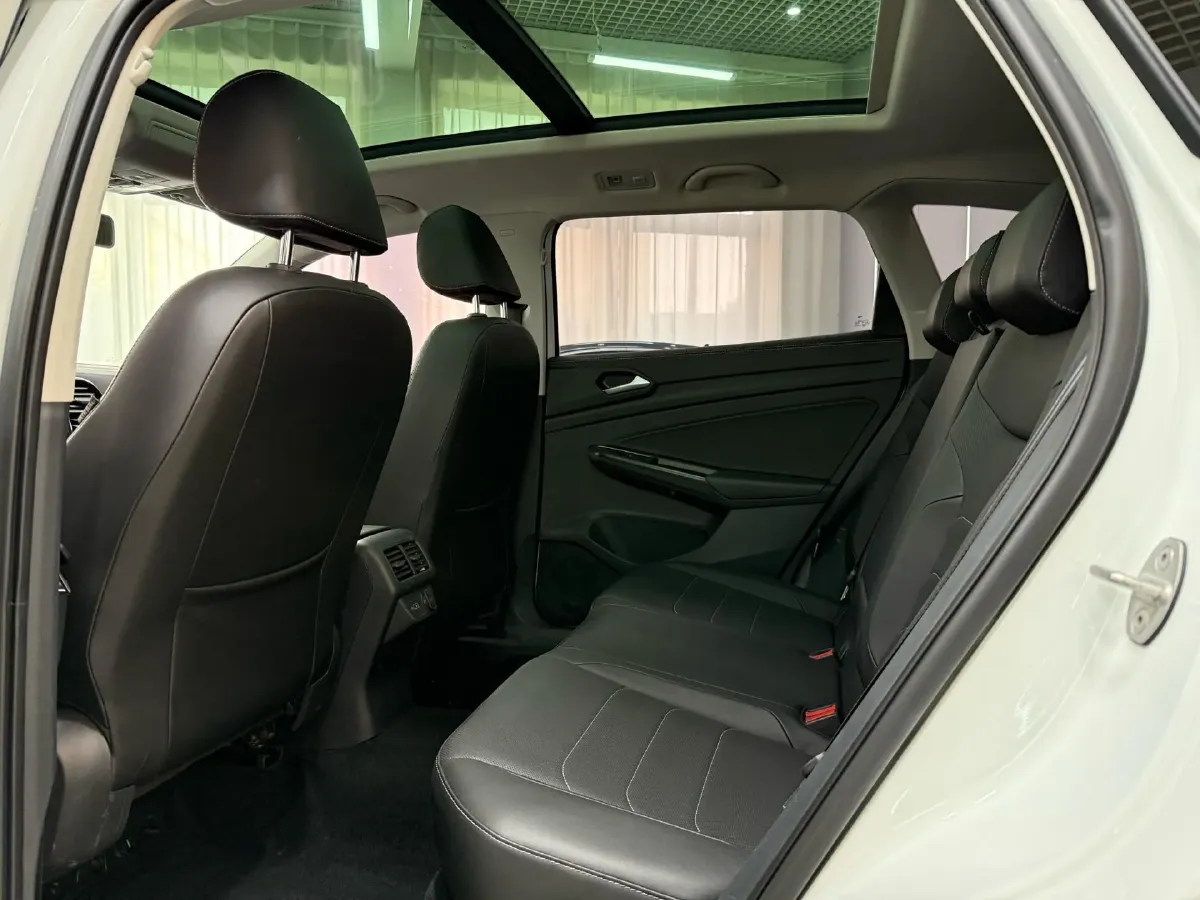 2022 Jetta VS7 1.4T 150HP L4 6AT,autocango,china used car exporter,china ev exporter,chinese used car exporter,chinese used ev exporter