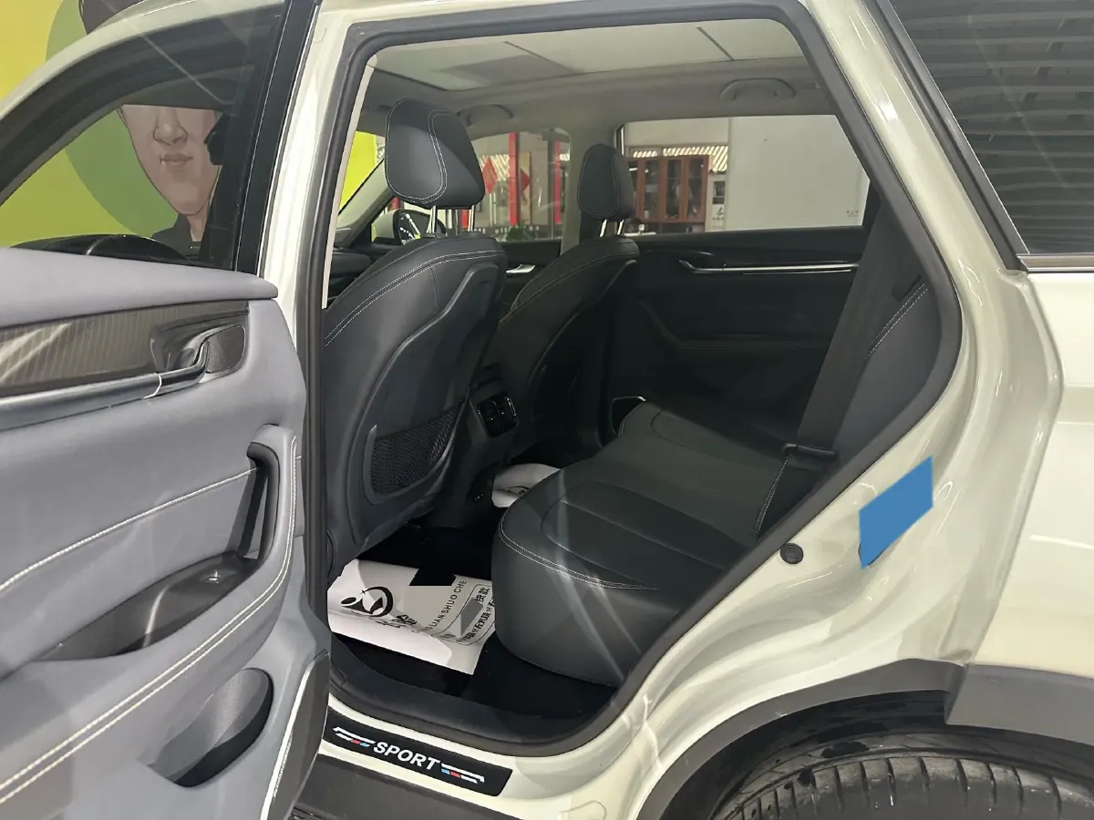 2018 Brilliance Auto V7 1.6T 204HP L4 7DCT,autocango,china used car exporter,china ev exporter,chinese used car exporter,chinese used ev exporter