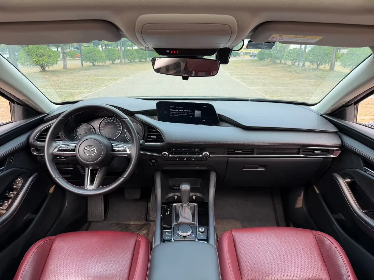 2022 Mazda 3 Axela 2.0L 158HP L4 6AT,autocango,china used car exporter,china ev exporter,chinese used car exporter,chinese used ev exporter