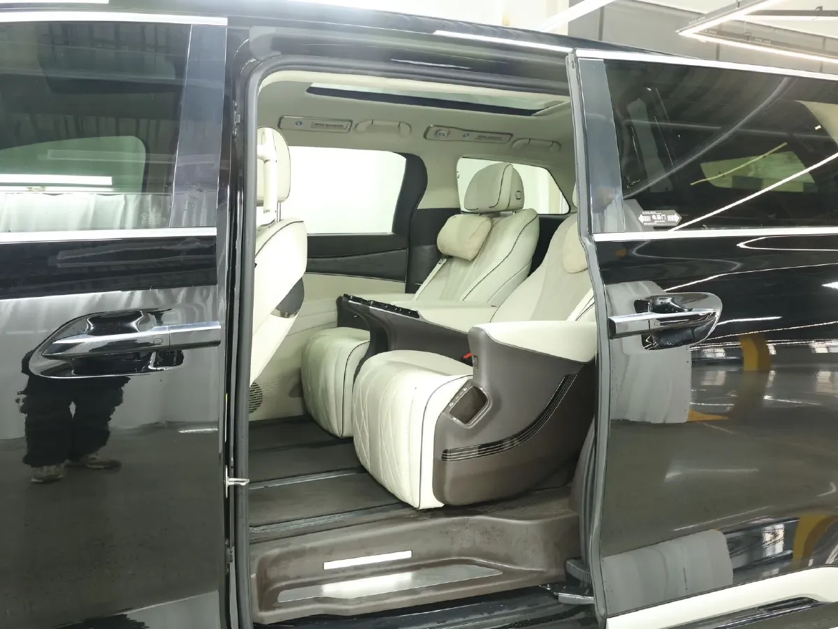 2024 Denza D9 1.5T 139HP L4 E-CVT PHEV 40KWH,autocango,china used car exporter,china ev exporter,chinese used car exporter,chinese used ev exporter