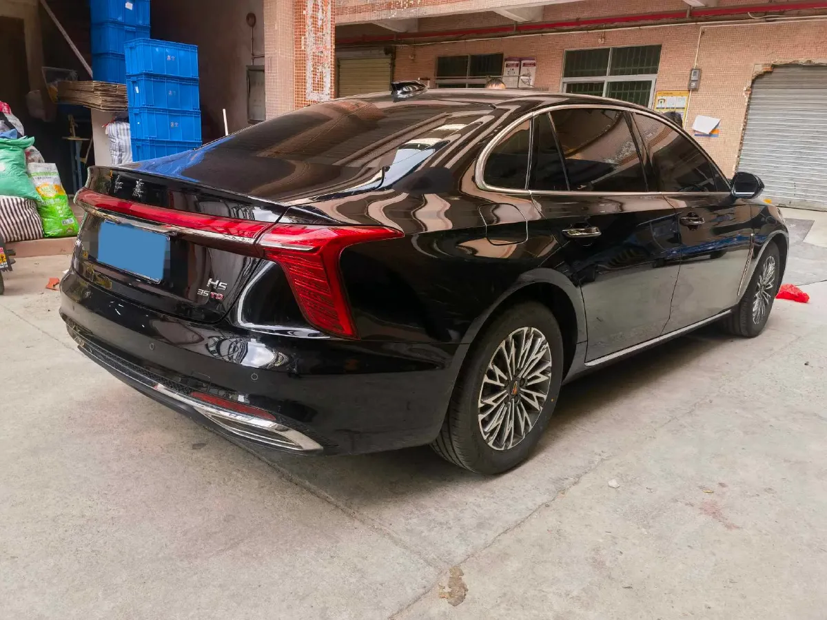 2025 HongQi H5 1.5T 169HP L4 7DCT,autocango,china used car exporter,china ev exporter,chinese used car exporter,chinese used ev exporter