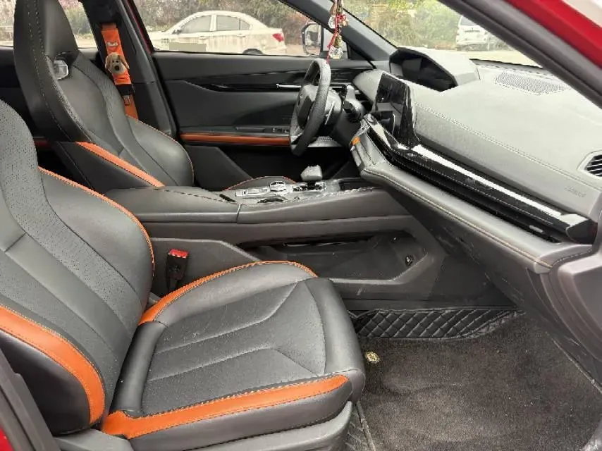 2023 ChangAn UNI-V 1.5T 188HP L4 7DCT,autocango,china used car exporter,china ev exporter,chinese used car exporter,chinese used ev exporter