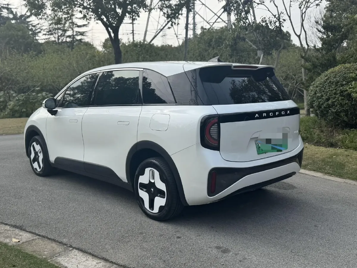 2024 ARCFOX KAOLA BEV 58.8KWH,autocango,china used car exporter,china ev exporter,chinese used car exporter,chinese used ev exporter