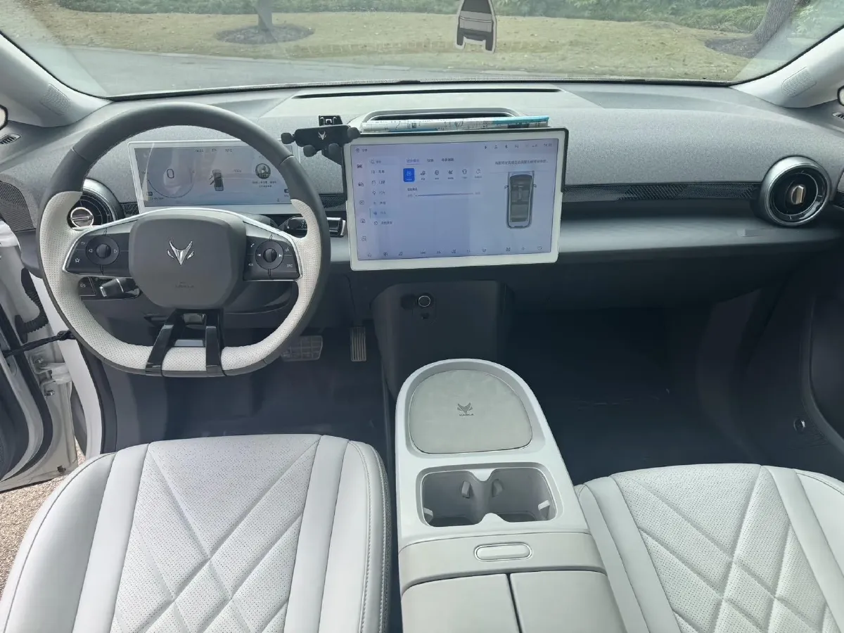 2024 ARCFOX KAOLA BEV 58.8KWH,autocango,china used car exporter,china ev exporter,chinese used car exporter,chinese used ev exporter