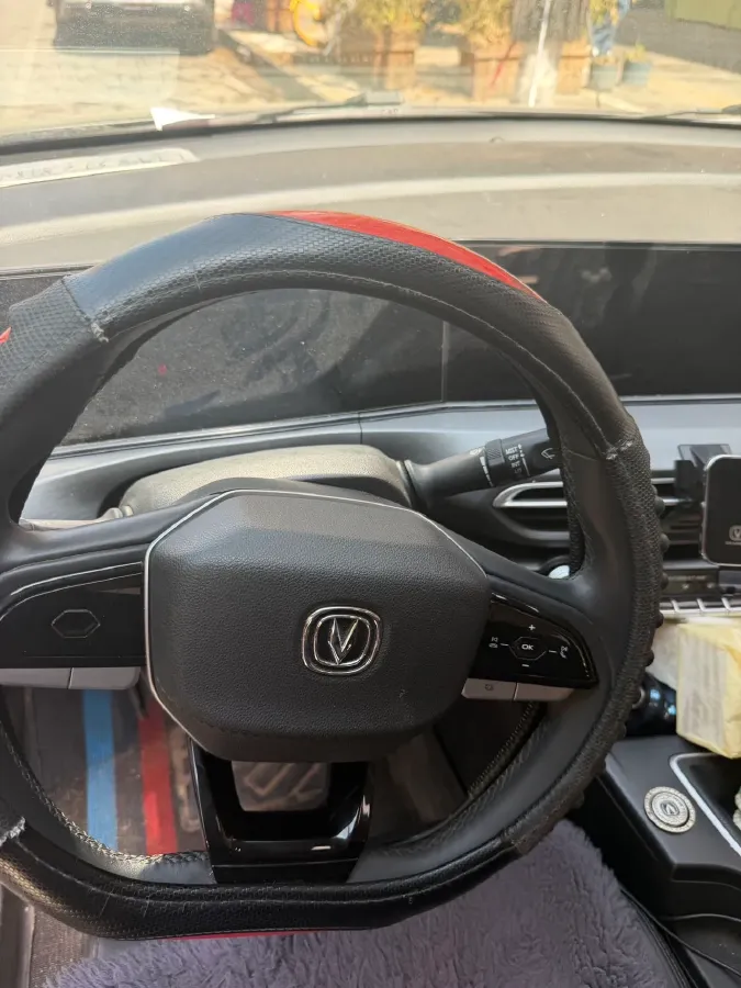 2021 ChangAn Eado 1.6L 128HP L4 5MT,autocango,china used car exporter,china ev exporter,chinese used car exporter,chinese used ev exporter