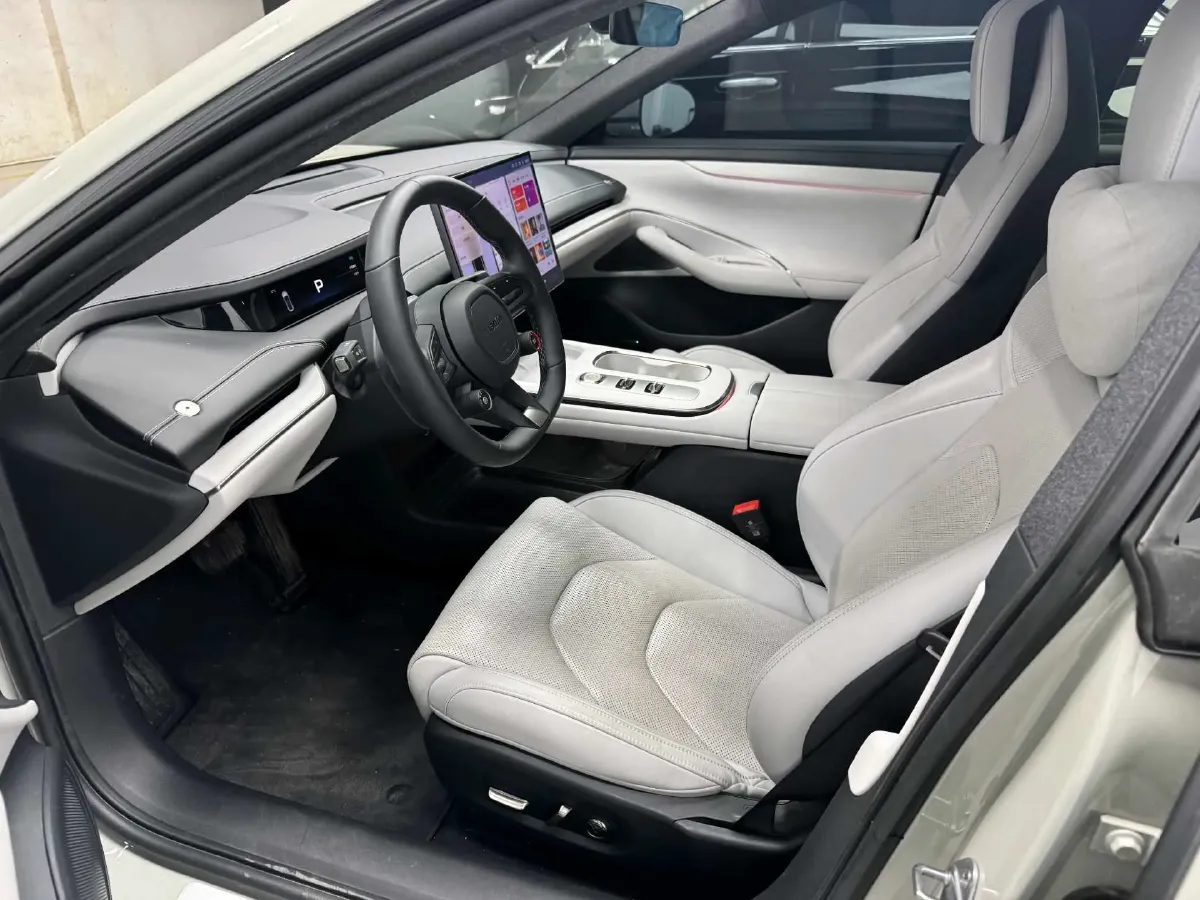 2024 MI SU7 BEV 73.6KWH,autocango,china used car exporter,china ev exporter,chinese used car exporter,chinese used ev exporter